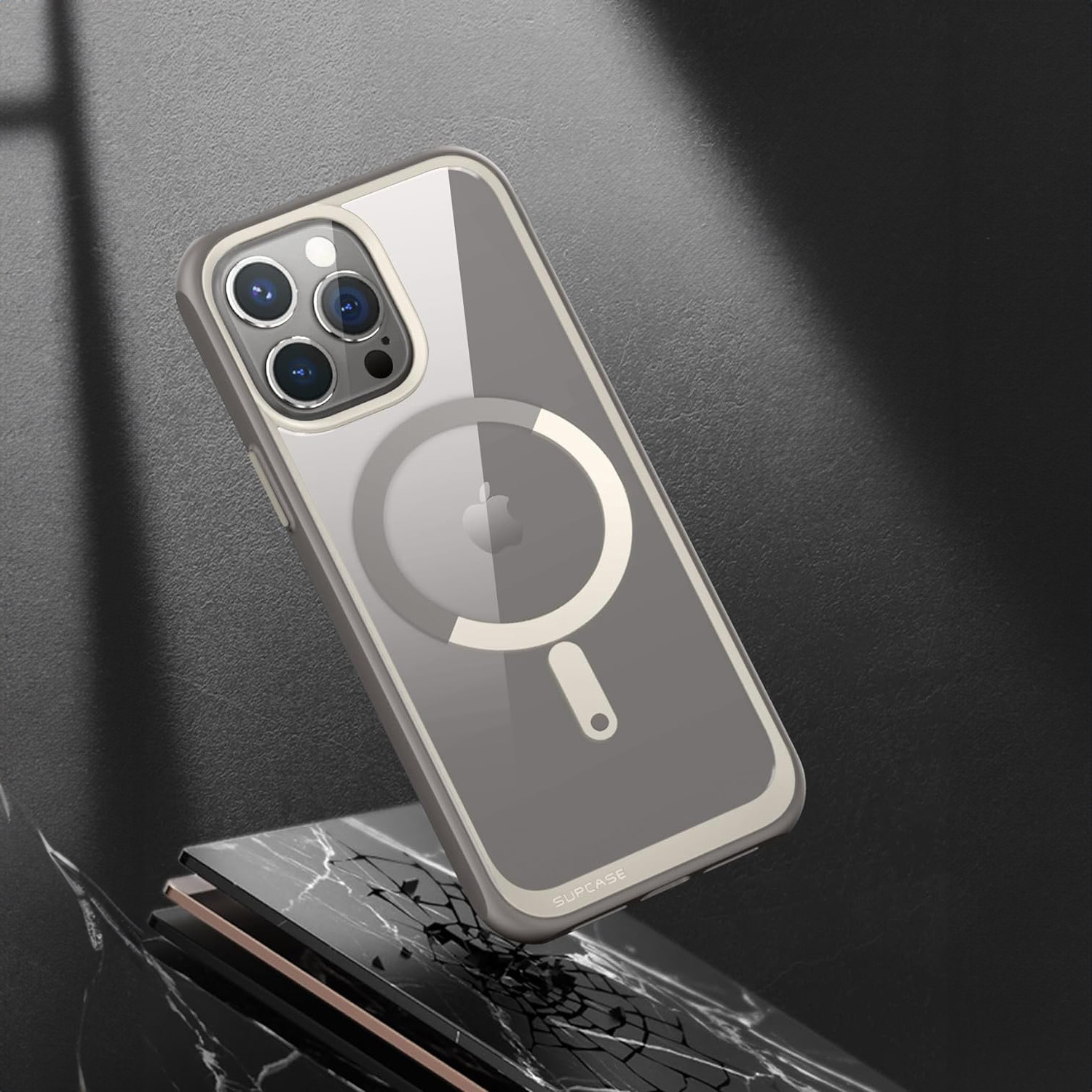 Etui Supcase UB Mag z MagSafe do iPhone 15 Pro, przezroczysto-szare